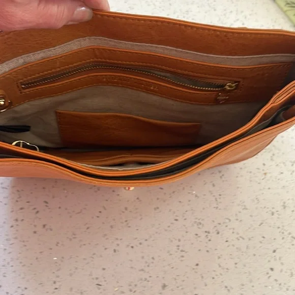 Tan Leather Shoulder Bag - Picture 3 of 6